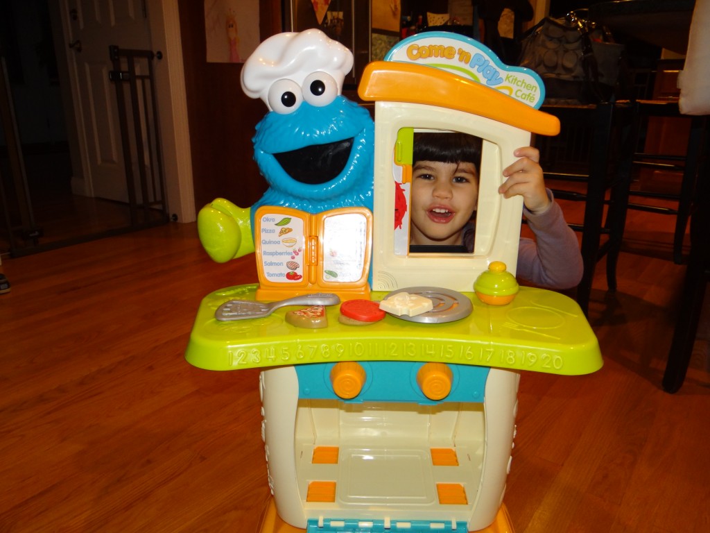 Sesame Street Come N Play Cookie Monster Kitchen Cafe Review