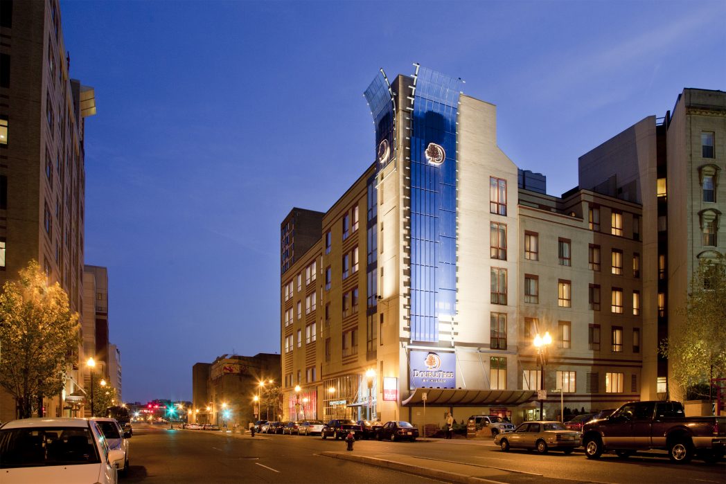 DoubleTree by Hilton Hotel Review- Boston,MA - The Mommyhood Chronicles
