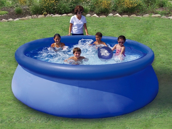 Inflatable pool backyard deals