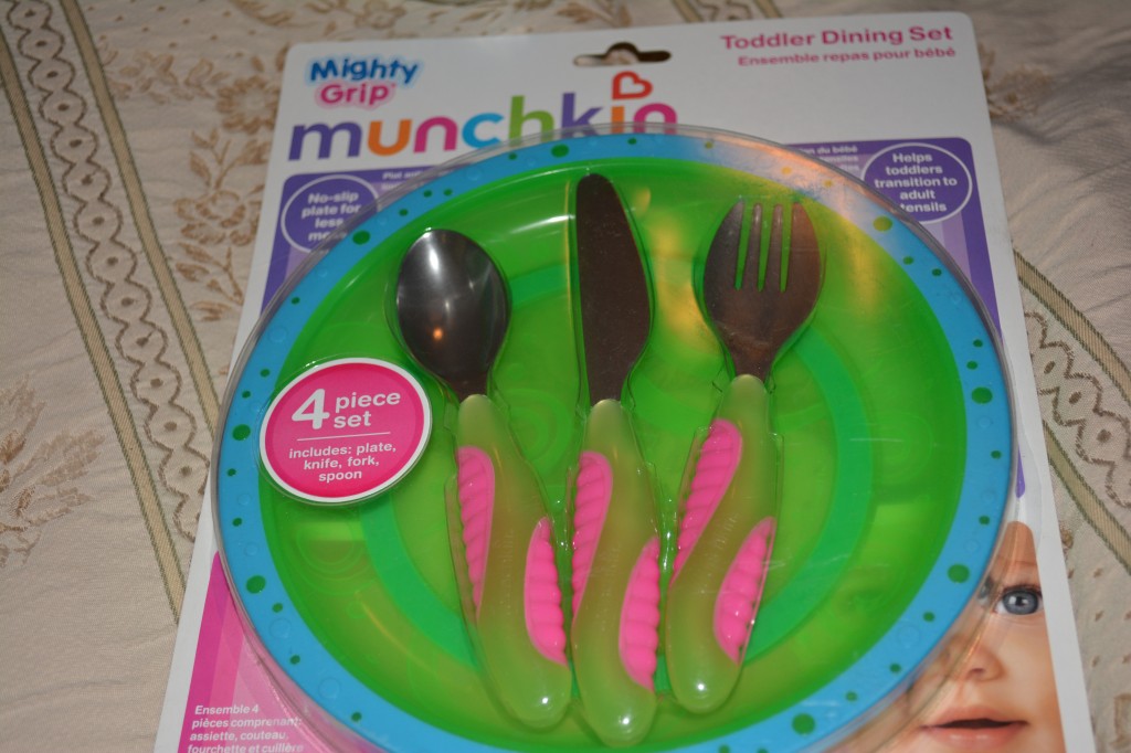 Munchkin plate and utensil set