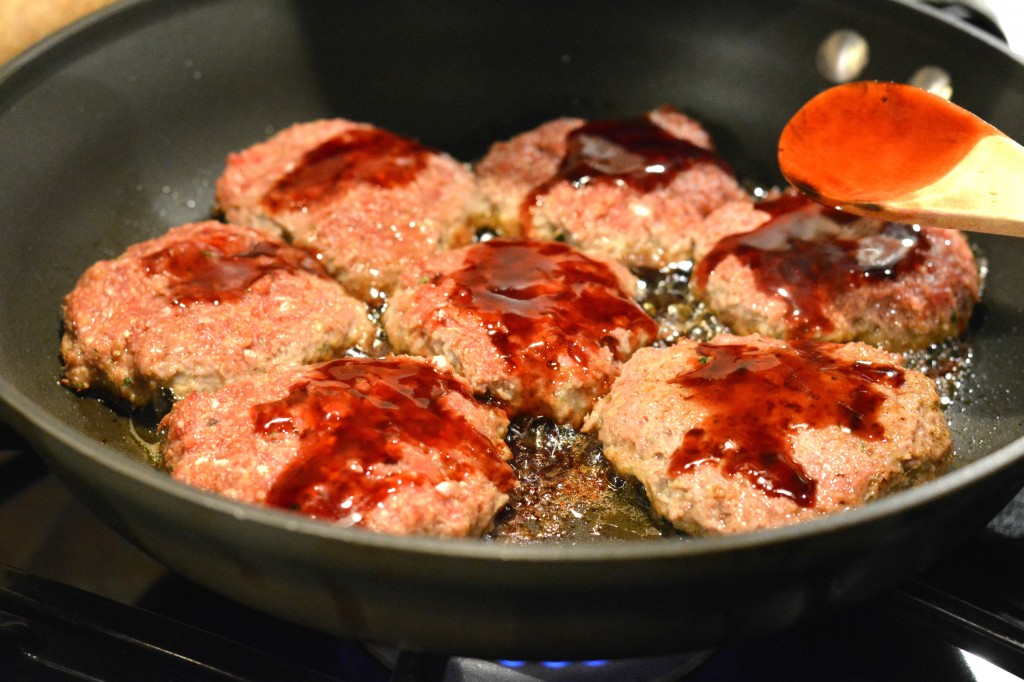 Hearty Burgundy Wine Beef Burgers Recipe