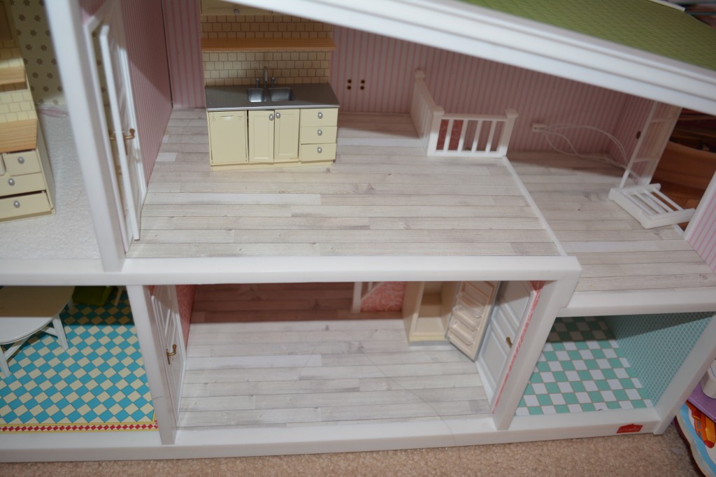 kids dollhouse