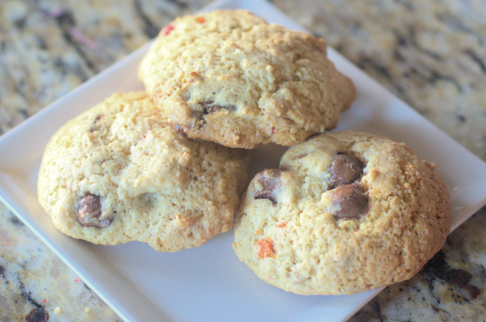 chocolate chip granola cookie dough cookies