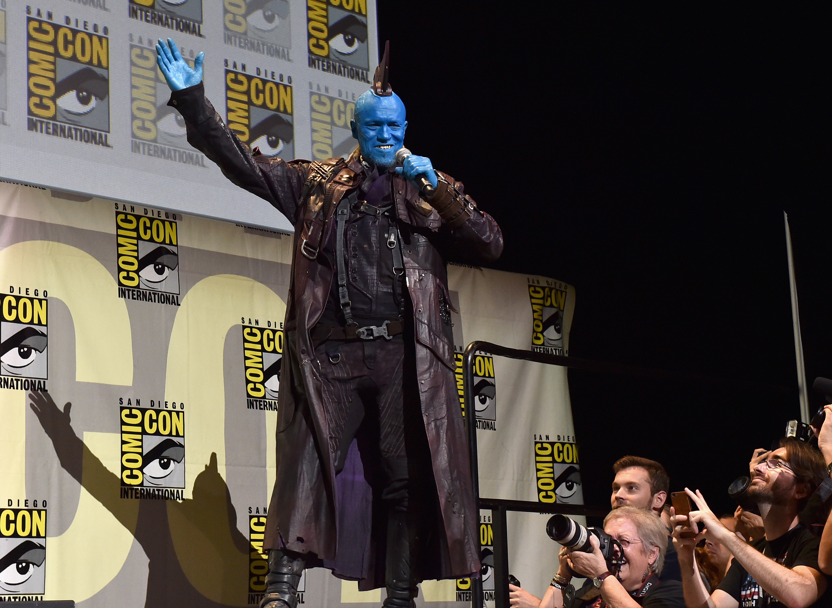 Michael Rooker ✓