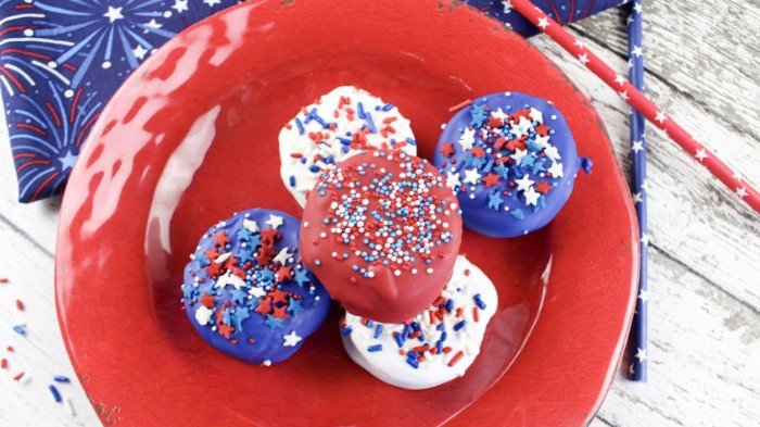 Patriotic Nutella Ritz Smores 