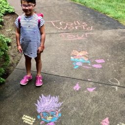 Having a Trolls-themed summer fun with Dreamworks Troll World Tour!