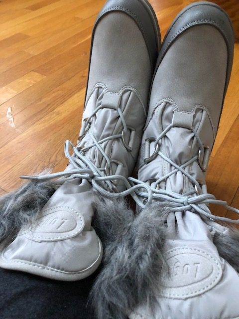 Lugz Boots Review + Giveaway!