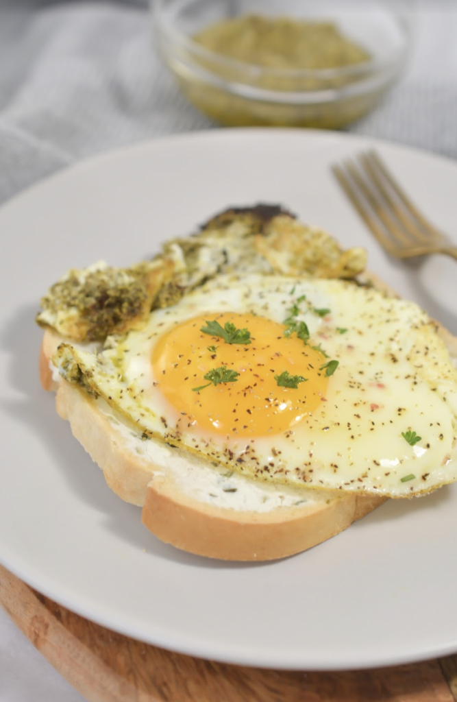 Keto Pesto Egg Toast Recipe- The Best Keto EggLoaf! 