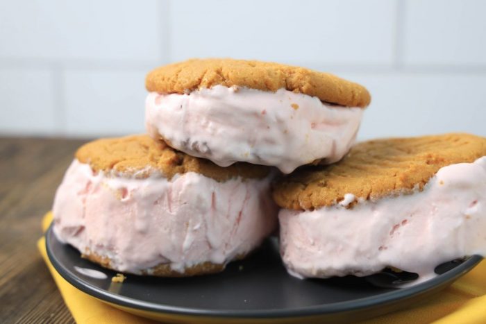Strawberry Peanut Butter Ice Cream Sandwich Recipe!