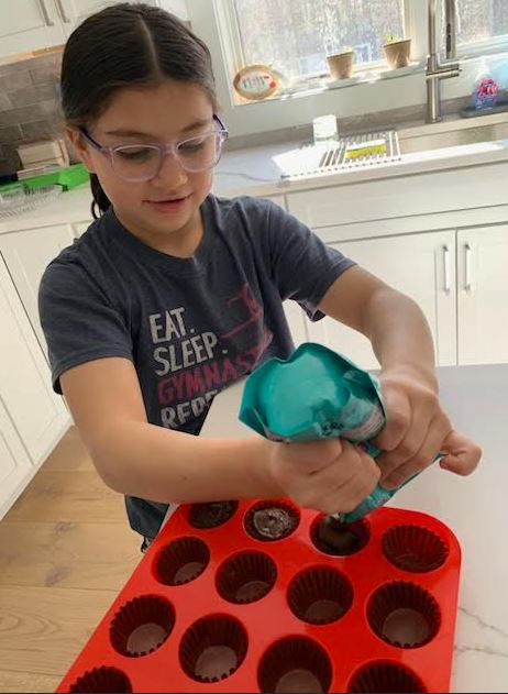 Bunnie Cakes- All in one cupcake baking kit