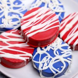 July 4th Dipped Oreos Recipe!