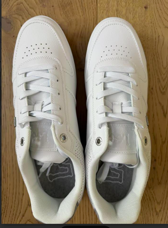 Lee sneakers